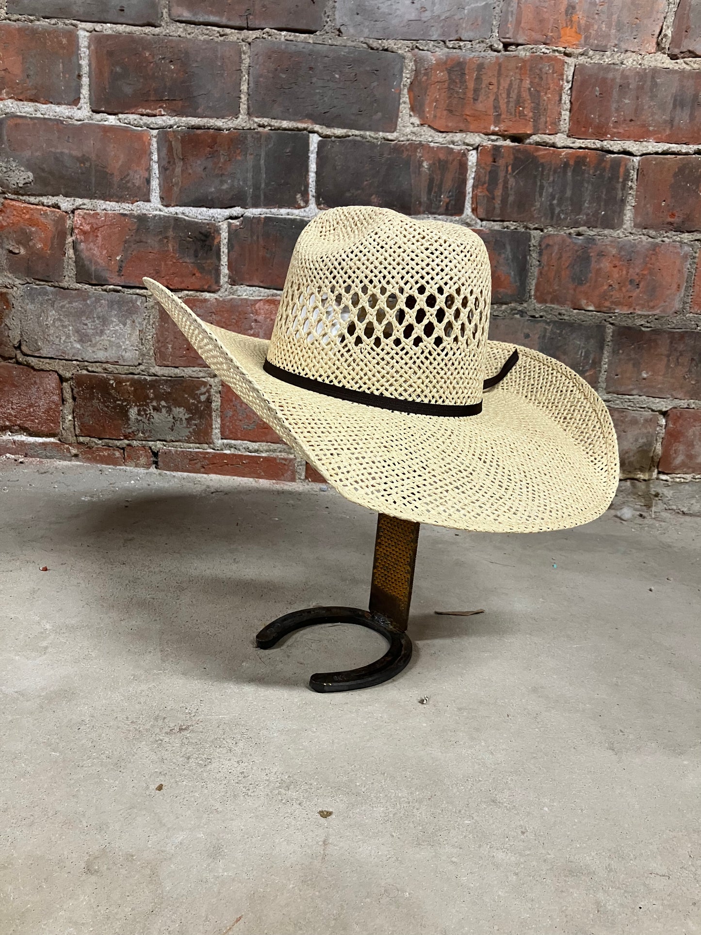 Twister Jute Straw Hat- 5" Brim